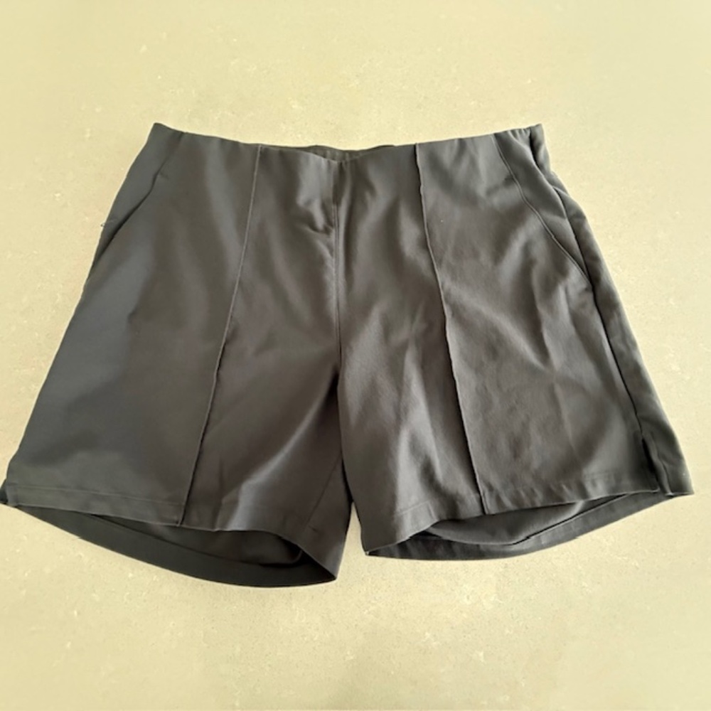 Adidas Women's Black Pintuck Pull-On Golf 5" Shorts XL